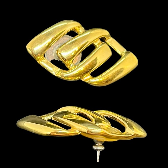 VINTAGE 2 Pair Pierced Gold Tone Earrings Openwork Designs 1 Signed Napier 1980s - Picture 7 of 12